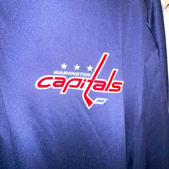 Adidas Washington Capitals NHL 1/4 Zip Pull over - Picture 2 of 9
